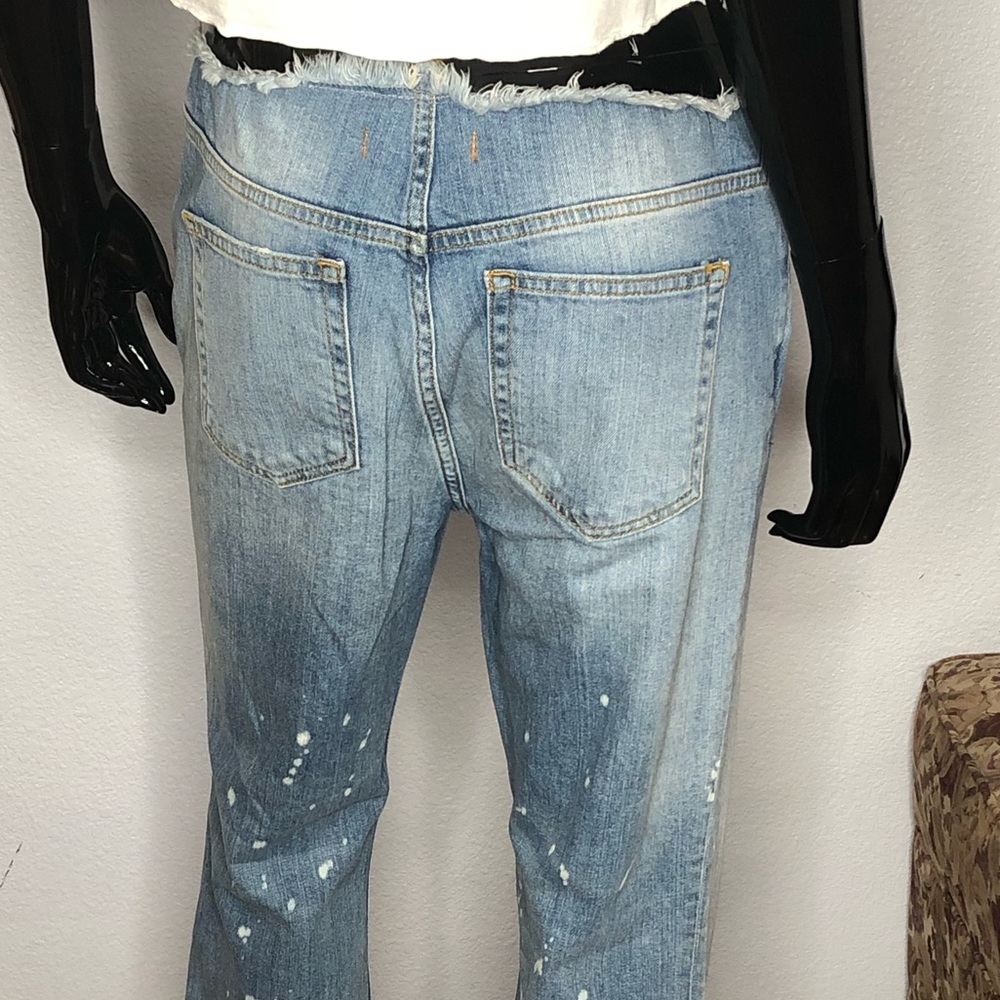 Free People Cropped Bootcut Bleach Raw Hem Jeans Sz 29 Cotton Blend - Picture 8 of 11